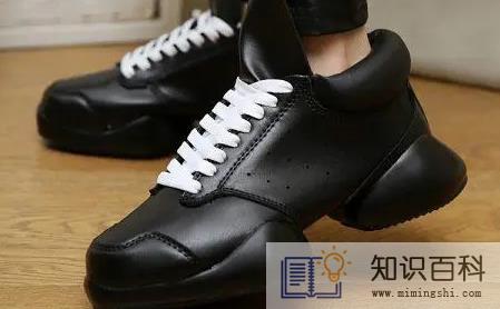2023年闰2月要给母亲买鞋子吗1