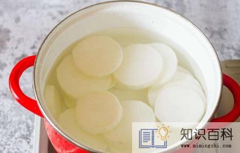止咳最快的偏方白萝卜煮水3