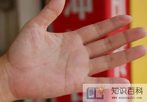 手上一个螺真的会穷吗3