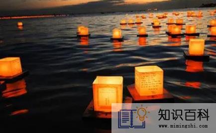 七夕节是观灯还是放莲花灯1