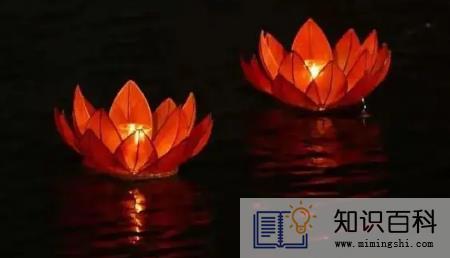七夕节是观灯还是放莲花灯3
