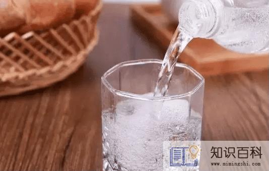 喝苏打水能降尿酸吗1
