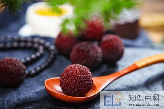 杨梅核吞进肚子会打灰尘吗2