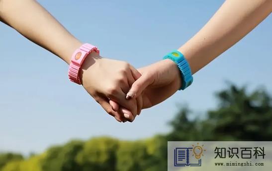 驱蚊手环带左手还是右手1