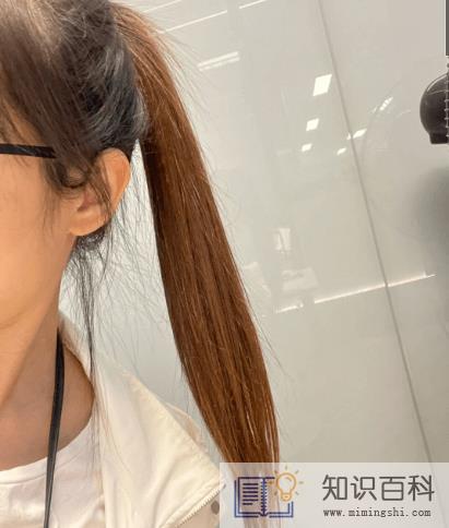 头发做蛋白矫正后悔了太贴头皮3