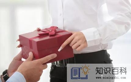 2022大年初一可以送东西给别人吗3